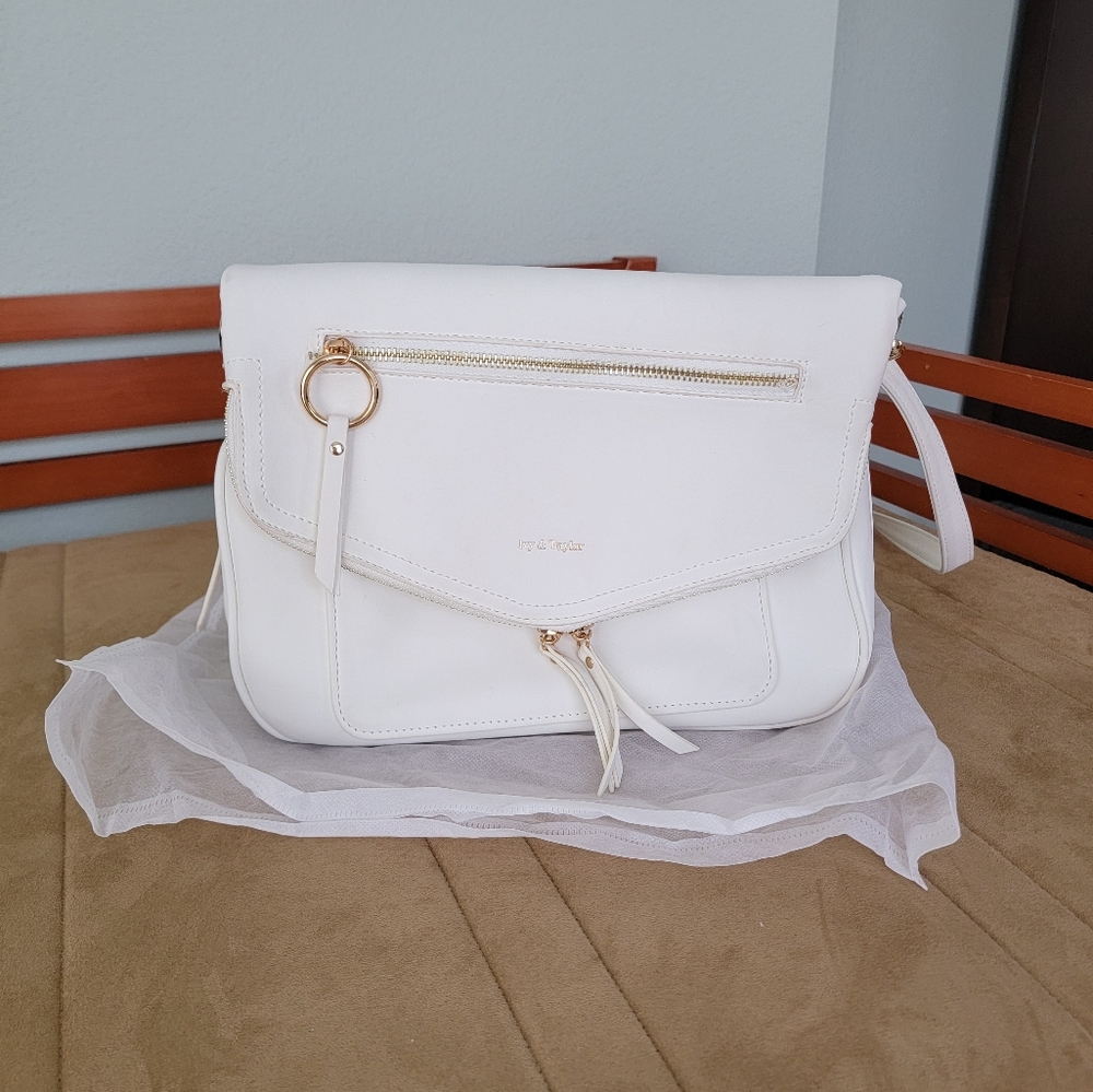 Ivy & Taylor shoulder bag